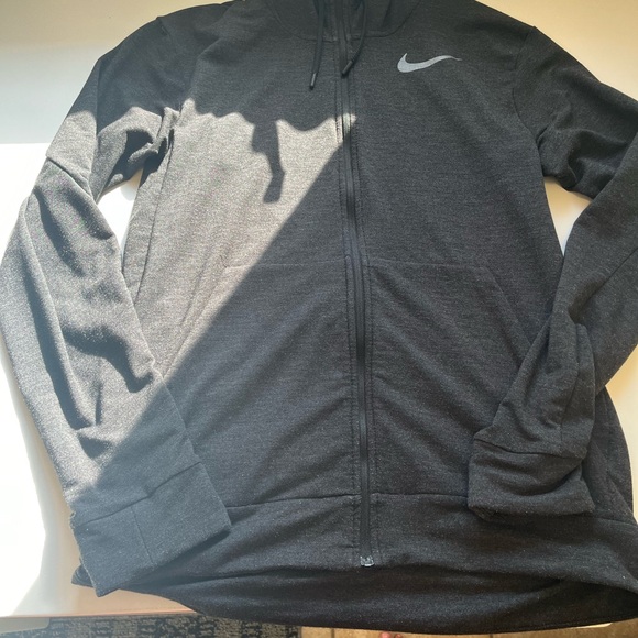 Nike hoodie - Picture 1 of 3